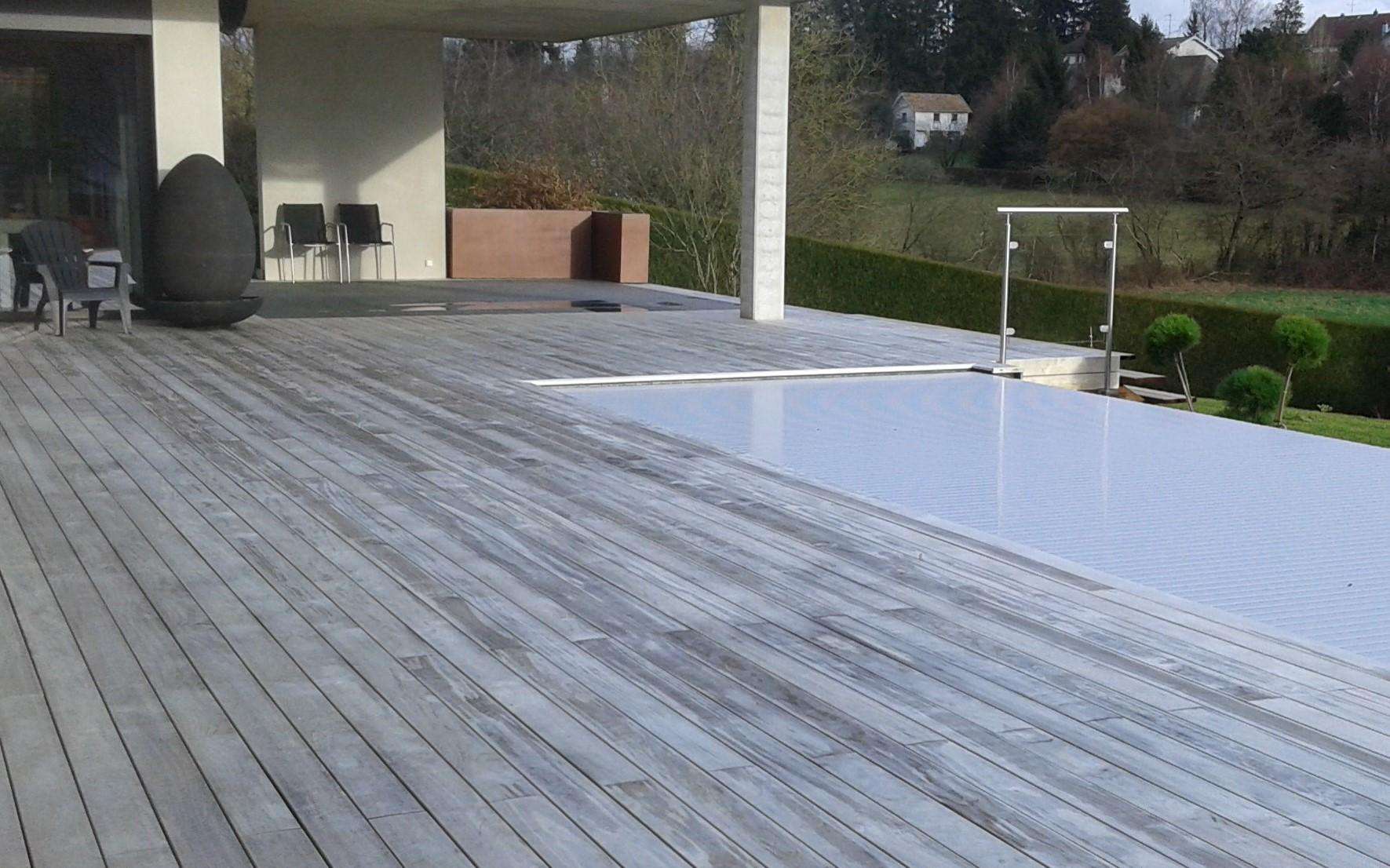 Plage de piscine rez de pelouse - Après