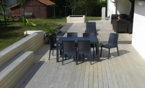 création terrasse sortie de jardin 90