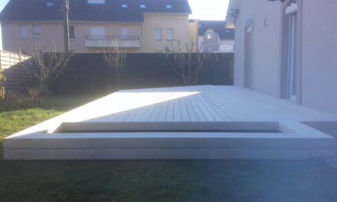 création terrasse sortie de jardin Bavilliers