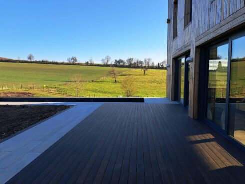 création terrasse sortie de jardin Trévenans